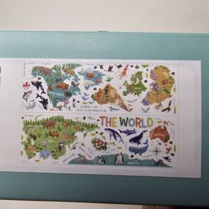 DECOWALL SG2-2423 Animal World Map Kids Wall Decals Wall Stickers Peel